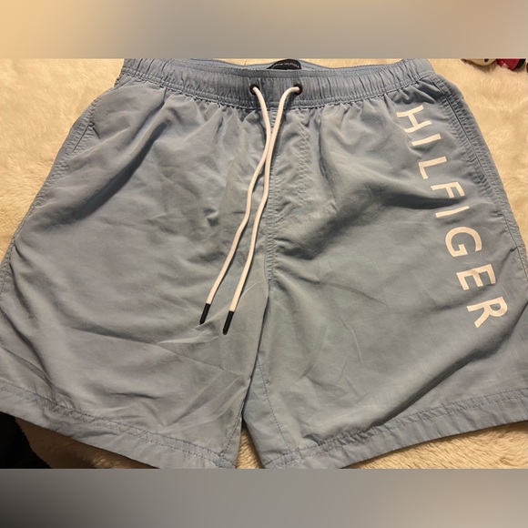 Tommy Hilfiger baby blue standard 7” swim trunks size Medium - Picture 4 of 12